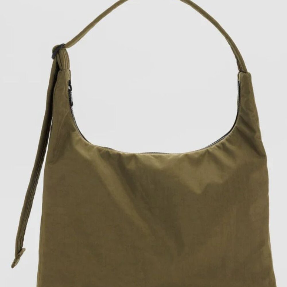 BAGGU Nylon Shoulder Bag in Seaweed
